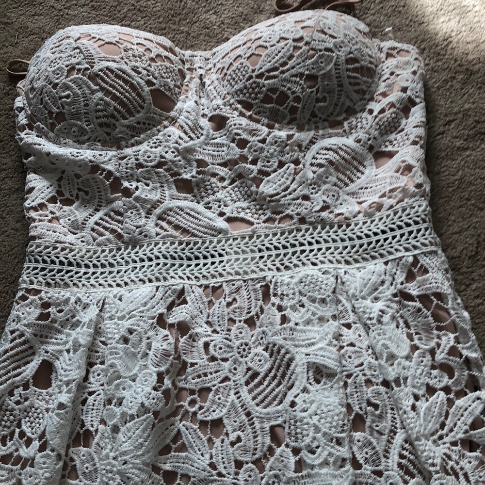 White lace cocktail dress
